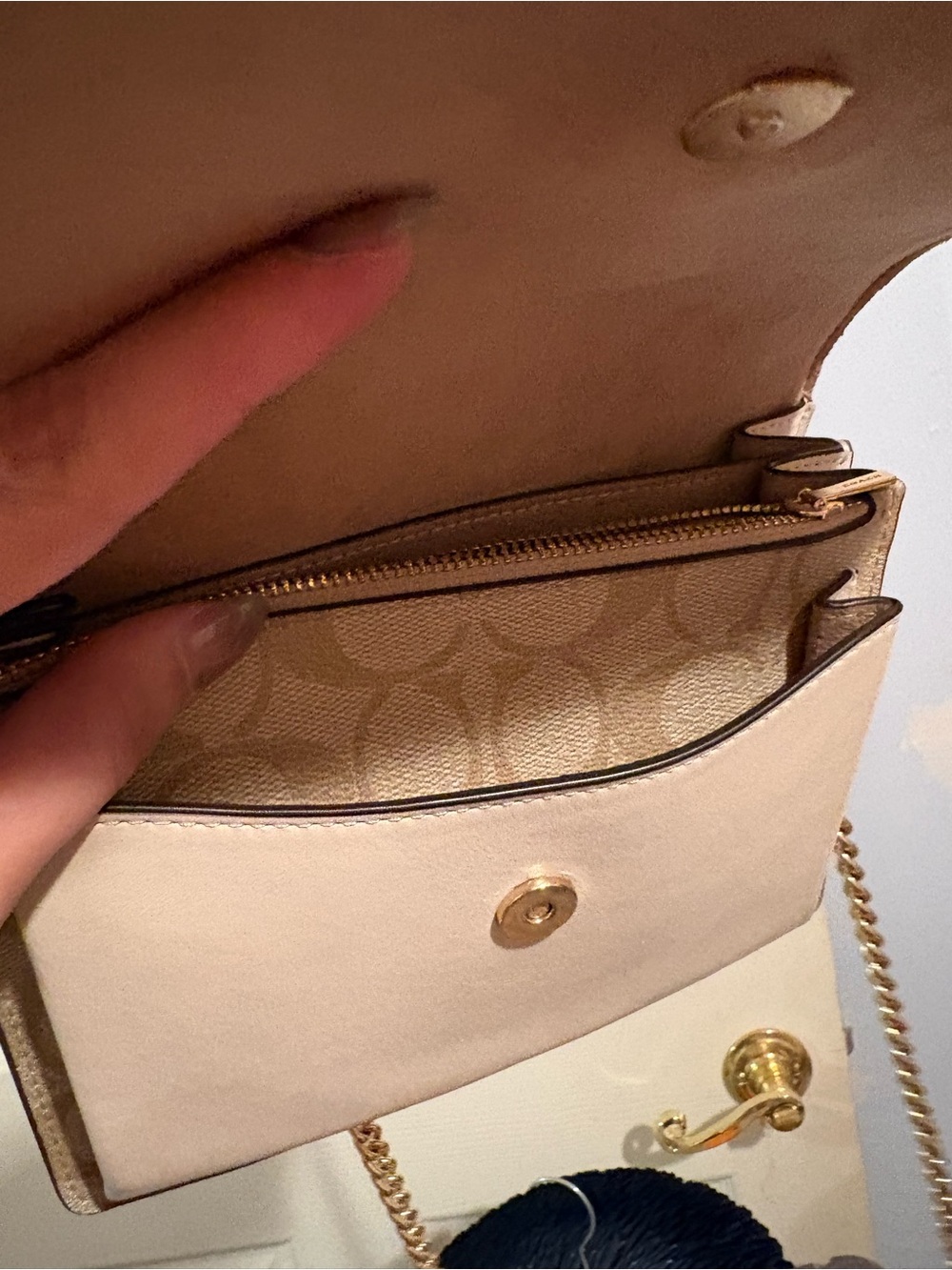 Coach Small Klare Crossbody Purse Beige/Light Tan Signature - Picture 8 of 13